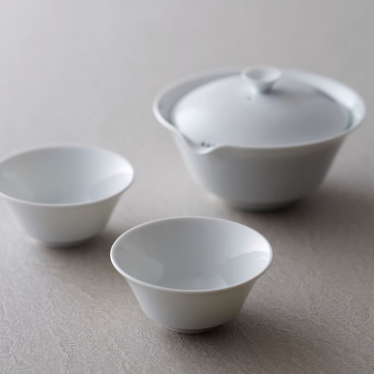 Tea Set:  WDH Hohin 120cc, teacup 40 cc White  2022-010