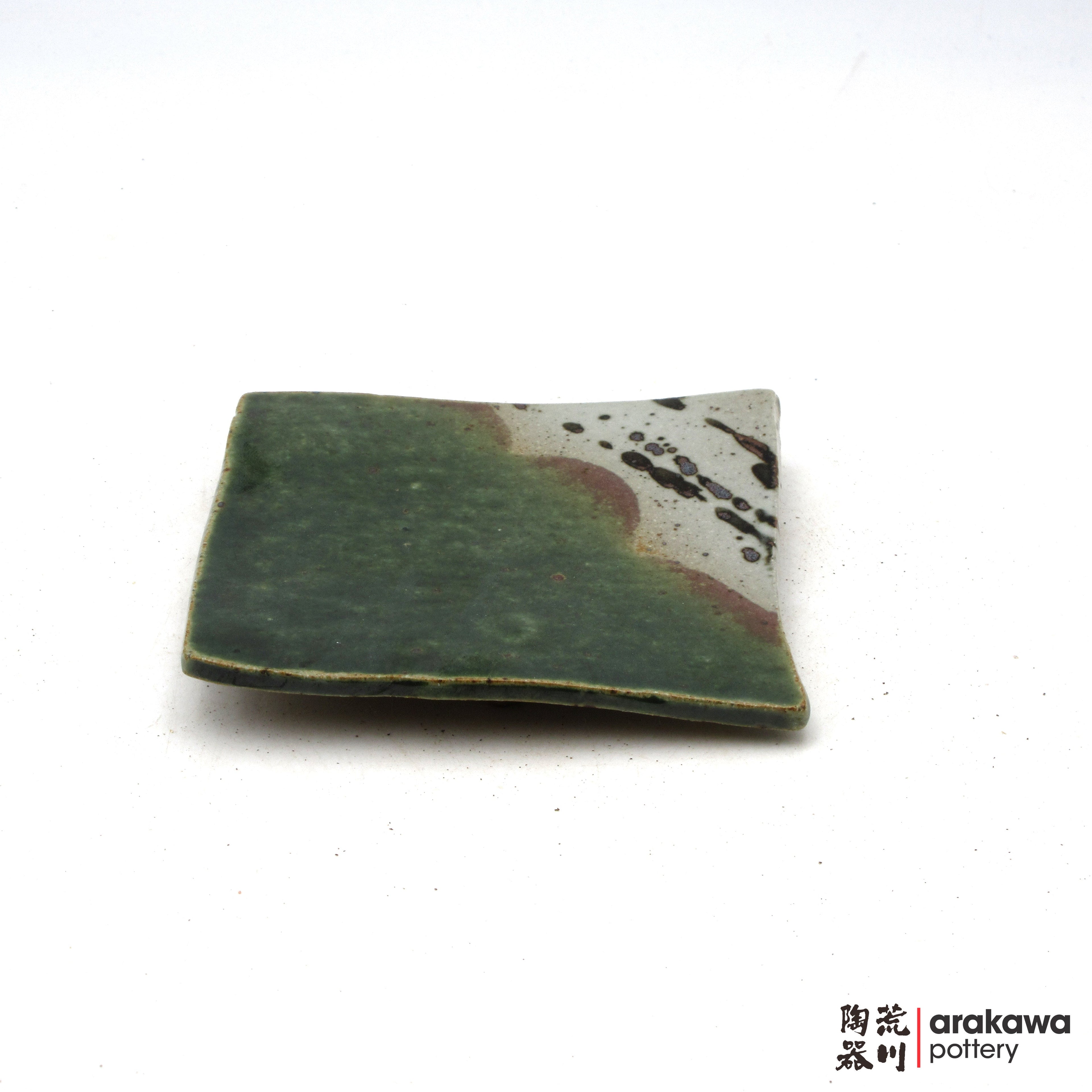 Hiroshi small plates 0501-047 made by Thomas Arakawa and Kathy Lee-Arakawa at Arakawa Pottery